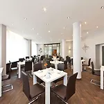 Hotel Garner - Ku'damm By Ihg 3*