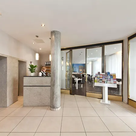 Garner - Ku'damm By Ihg 3*